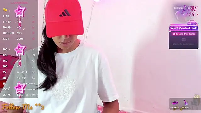 Snapshot of BarbieHotLaura chatting on March 2025 02:11:02 PM BarbieHotLaura online show from March 2025 02:11:02 PM