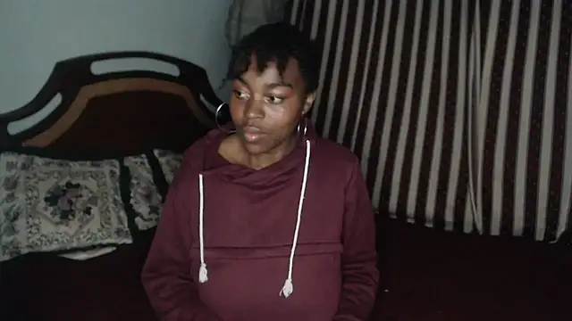 lyssyhorny online show from February 2026 02:52:01 AM