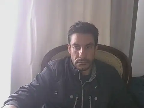 elkike1980 online show from May 2026 02:33:01 PM