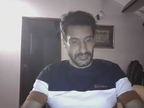 elkike1980 online show from May 2026 01:02:04 AM