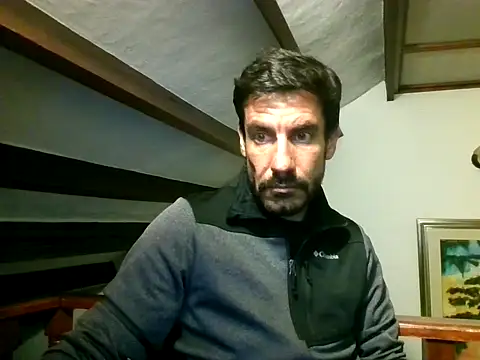 elkike1980 online show from May 2026 03:01:02 AM