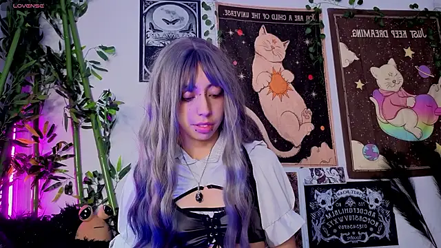 Nyx nayla online show from March 2026 06:12:02 PM