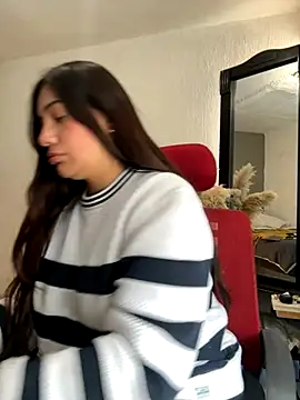 Snapshot of emmily_d chatting on October 2025 05:53:02 PM emmily d online show from October 2025 05:53:02 PM