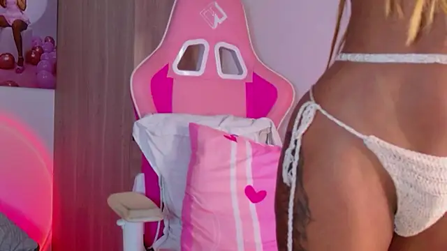 Susanamendezz online show from March 2026 04:24:02 PM