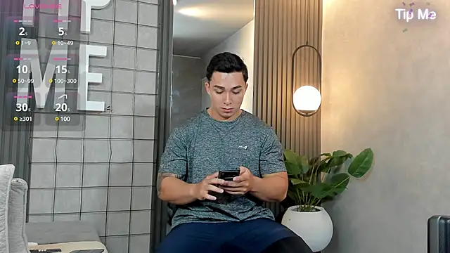 Ryan Hunt online show from January 2025 01:00:02 PM