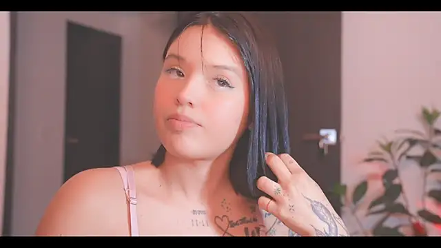 LorenRosse online show from February 2026 11:21:02 PM