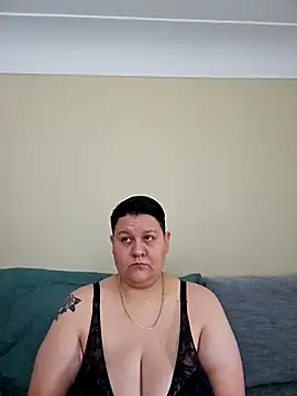 DevilDahm online show from April 2026 07:44:01 PM