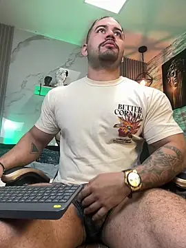 Snapshot of jaxon_colton chatting on June 2026 03:58:02 PM jaxon colton online show from June 2026 03:58:02 PM