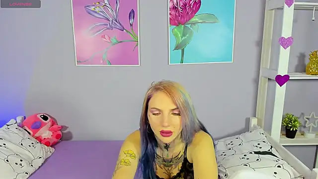 Snapshot of AnneTenet chatting on December 2024 07:38:02 AM AnneTenet online show from December 2024 07:38:02 AM