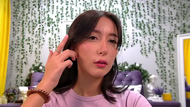 Snapshot of NicoleLimp chatting on December 2024 10:13:02 AM NicoleLimp online show from December 2024 10:13:02 AM