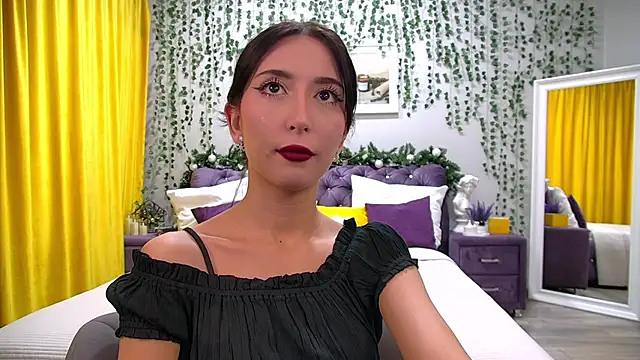 Snapshot of NicoleLimp chatting on December 2024 04:33:02 AM NicoleLimp online show from December 2024 04:33:02 AM