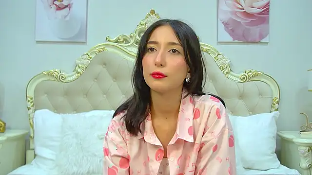 Snapshot of NicoleLimp chatting on January 2025 09:20:01 PM NicoleLimp online show from January 2025 09:20:01 PM