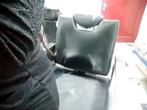 Snapshot of aarushi_sharmaa chatting on February 2025 04:46:01 PM aarushi sharmaa online show from February 2025 04:46:01 PM