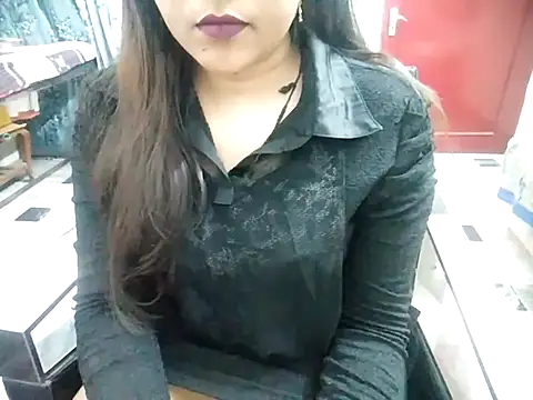 Snapshot of aarushi_sharmaa chatting on February 2025 05:04:02 PM aarushi sharmaa online show from February 2025 05:04:02 PM