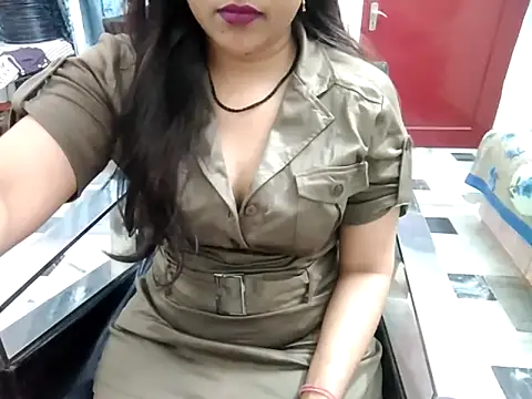 Snapshot of aarushi_sharmaa chatting on March 2025 01:18:01 PM aarushi sharmaa online show from March 2025 01:18:01 PM