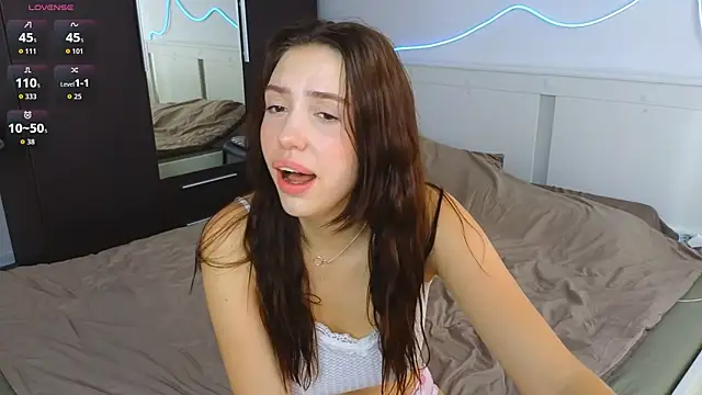 AliceSpark online show from September 2025 08:17:01 AM