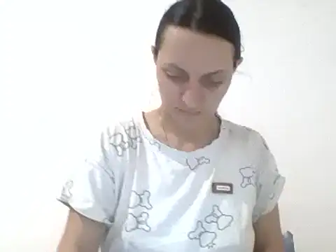 Snapshot of Vimed19 chatting on March 2025 05:45:02 AM Vimed19 online show from March 2025 05:45:02 AM