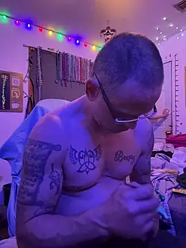 Snapshot of Buffshagswell chatting on March 2026 03:31:01 PM Buffshagswell online show from March 2026 03:31:01 PM