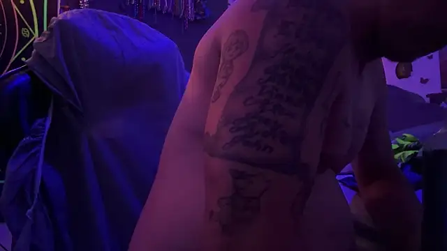 Snapshot of Buffshagswell chatting on April 2026 02:55:01 AM Buffshagswell online show from April 2026 02:55:01 AM