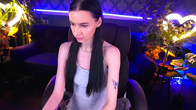 Snow WhiteeeX online show from January 2025 01:56:01 PM