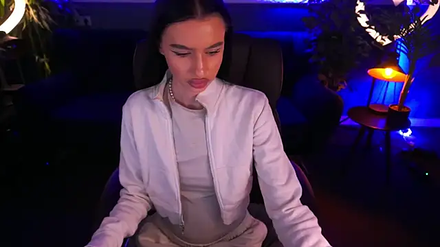 Snow WhiteeeX online show from January 2025 06:01:02 AM