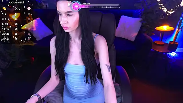 Snow WhiteeeX online show from March 2025 05:02:01 AM