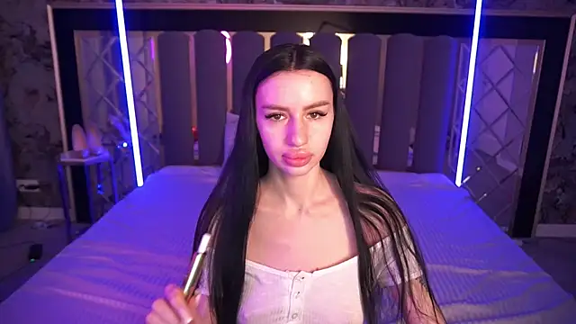 Snapshot of Snow_WhiteeeX chatting on March 2026 06:39:01 AM Snow WhiteeeX online show from March 2026 06:39:01 AM