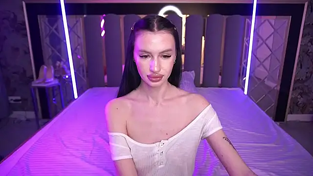 Snapshot of Snow_WhiteeeX chatting on March 2026 08:19:01 AM Snow WhiteeeX online show from March 2026 08:19:01 AM