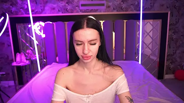 Snapshot of Snow_WhiteeeX chatting on March 2026 06:41:01 AM Snow WhiteeeX online show from March 2026 06:41:01 AM