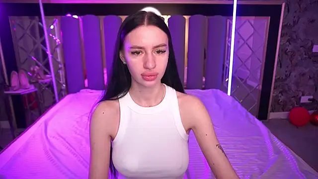 Snapshot of Snow_WhiteeeX chatting on March 2026 05:40:02 AM Snow WhiteeeX online show from March 2026 05:40:02 AM