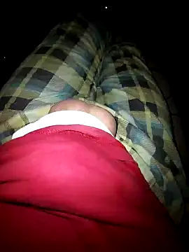 Snapshot of reelciii21 chatting on January 2025 03:06:01 PM reelciii21 online show from January 2025 03:06:01 PM