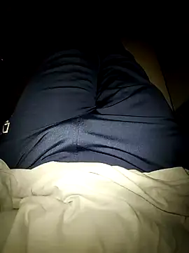 Snapshot of reelciii21 chatting on January 2025 06:54:02 PM reelciii21 online show from January 2025 06:54:02 PM