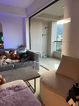 Lanataylor- online show from April 2026 10:46:02 PM