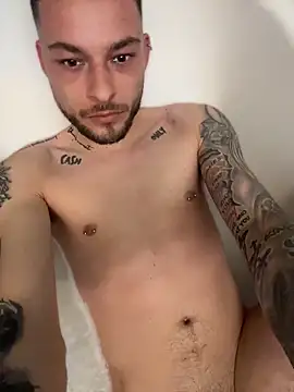 Snapshot of hottwoboys chatting on April 2026 05:36:01 PM hottwoboys online show from April 2026 05:36:01 PM