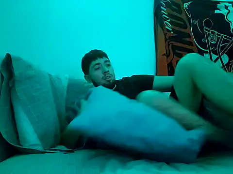 Snapshot of hornycollegestudenthung chatting on February 2025 03:30:01 AM hornycollegestudenthung online show from February 2025 03:30:01 AM