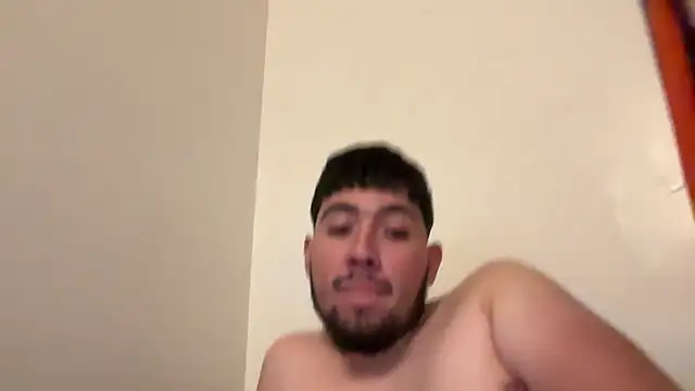 Snapshot of hornycollegestudenthung chatting on February 2025 06:02:01 AM hornycollegestudenthung online show from February 2025 06:02:01 AM