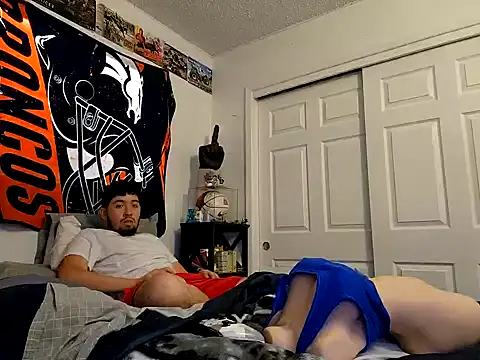 Snapshot of hornycollegestudenthung chatting on March 2025 08:32:02 PM hornycollegestudenthung online show from March 2025 08:32:02 PM