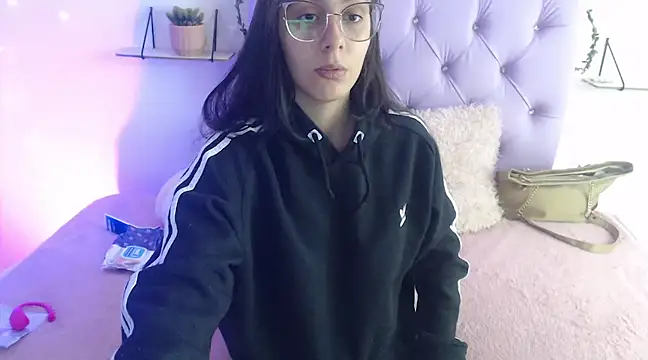 Freyja 01 online show from February 2025 09:31:01 PM