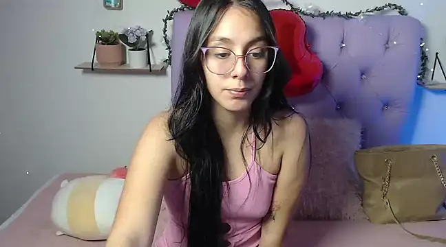 Freyja 01 online show from February 2025 09:37:02 PM