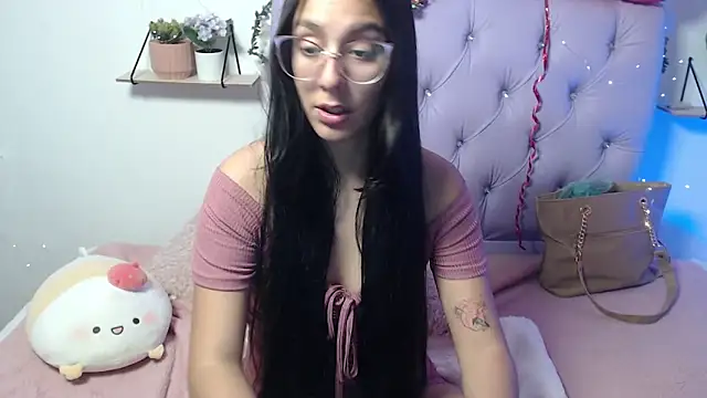 Freyja 01 online show from February 2025 09:46:02 PM