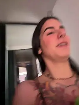 Alice woodville online show from February 2025 09:04:02 PM