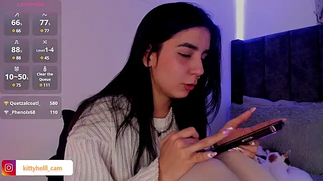 Alice woodville online show from February 2025 09:33:02 PM