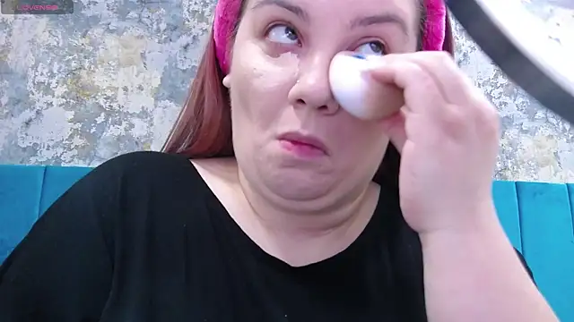 MelanieBrownn online show from December 2024 03:12:01 AM