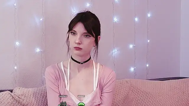 Snapshot of KimWilli chatting on January 2025 07:29:01 PM KimWilli online show from January 2025 07:29:01 PM