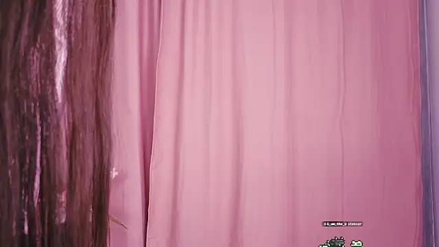 Snapshot of KimWilli chatting on January 2025 07:20:02 PM KimWilli online show from January 2025 07:20:02 PM