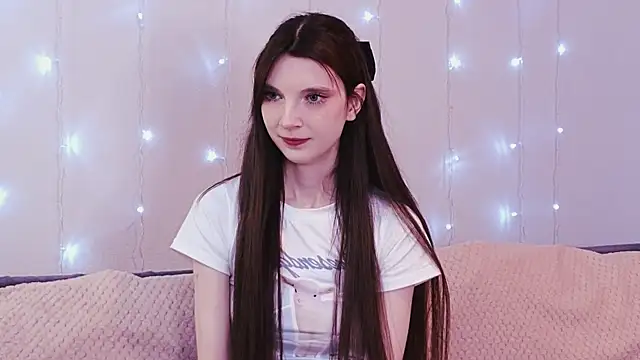 Snapshot of KimWilli chatting on January 2025 04:14:02 PM KimWilli online show from January 2025 04:14:02 PM