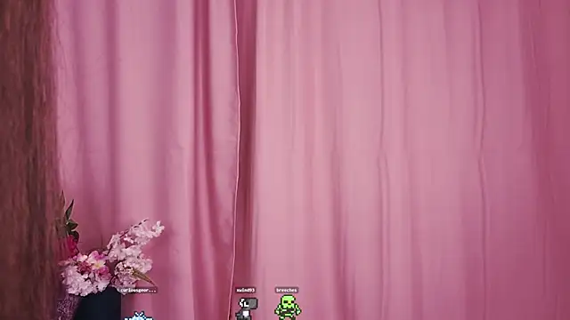 Snapshot of KimWilli chatting on January 2025 07:15:01 PM KimWilli online show from January 2025 07:15:01 PM