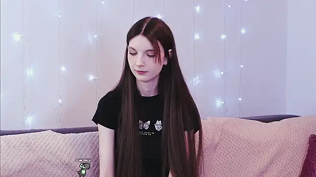 Snapshot of KimWilli chatting on January 2025 04:08:02 PM KimWilli online show from January 2025 04:08:02 PM