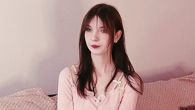 Snapshot of KimWilli chatting on March 2025 04:20:02 PM KimWilli online show from March 2025 04:20:02 PM