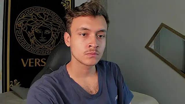 Snapshot of Desmon_Clark chatting on January 2025 08:01:01 PM Desmon Clark online show from January 2025 08:01:01 PM